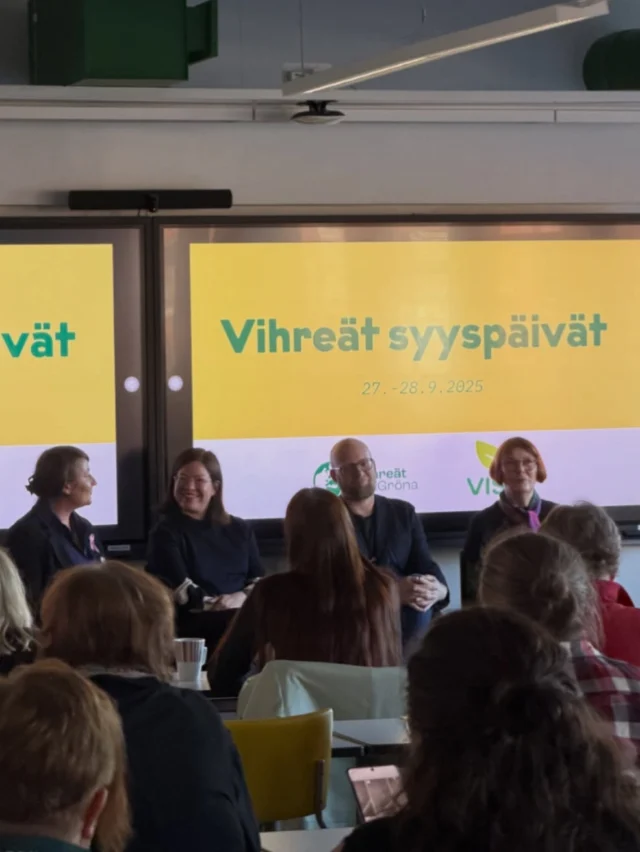 Vihreät kuntien ja hyvinvointialueiden luottamushenkilöt kokoontuvat tänä viikonloppuna Mikkeliin syyspäiville. On ollut hienoa päästä verkostoitumaan, jakamaan kokemuksia ja kuulemaan konkareiden kokemuksia vuosien varrelta.
#vihreät #syyspäivät