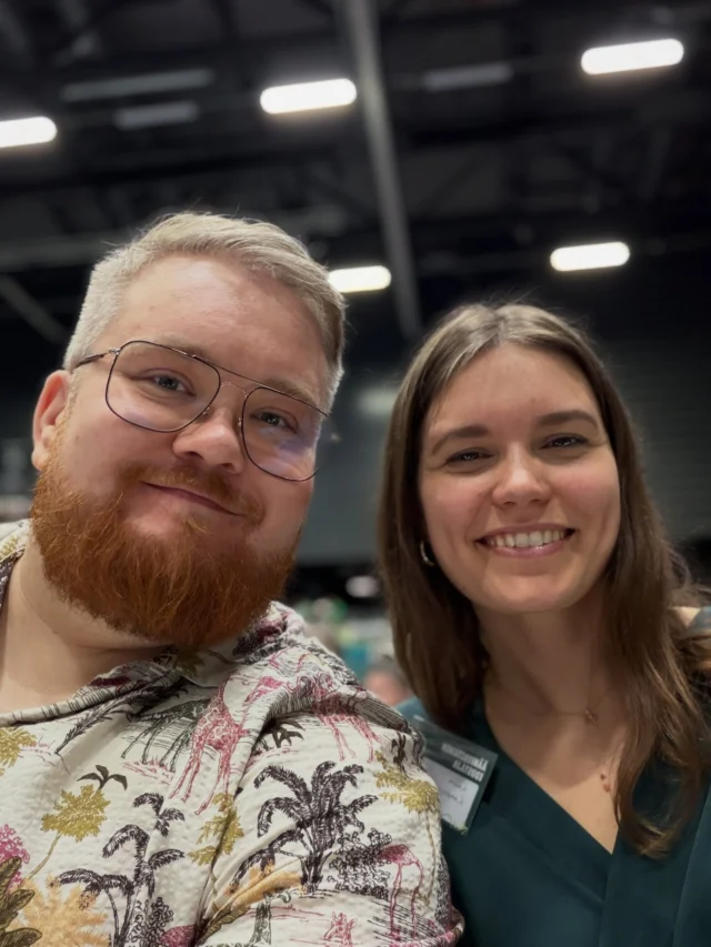 Vihreiden puoluekokous Turussa on alkanut! Puoluekokousedustajat Lamberg ja Vanttaja ovat valmiina. Kiitos Sofia Virta toivon luomisesta ja hyvinvointivaltion puolustamisesta kaiken pelon keskellä. 💚🌍🌱